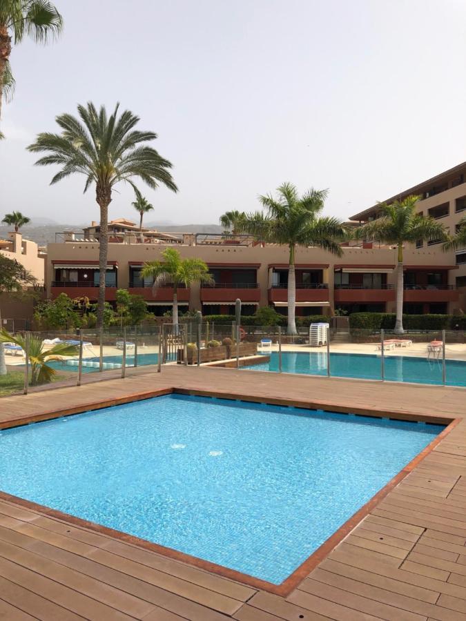 2 Bedroom With Parking, Wifi, Views & Heated Pool Playa Paraiso  Kültér fotó